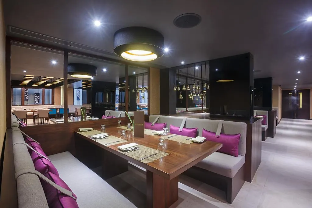 Renuka City Hotel Коломбо 4*,  Шри-Ланка