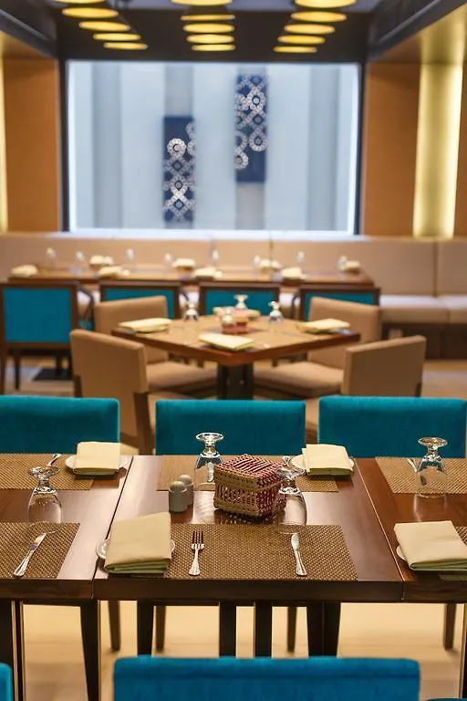 Renuka City Hotel Коломбо 4*,